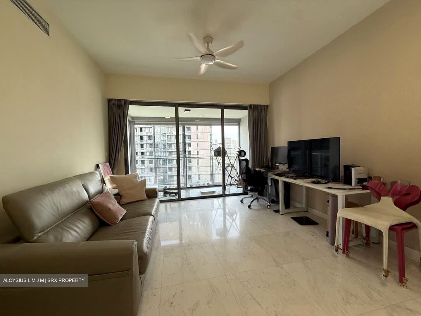 Starlight Suites (D9), Apartment #561018341